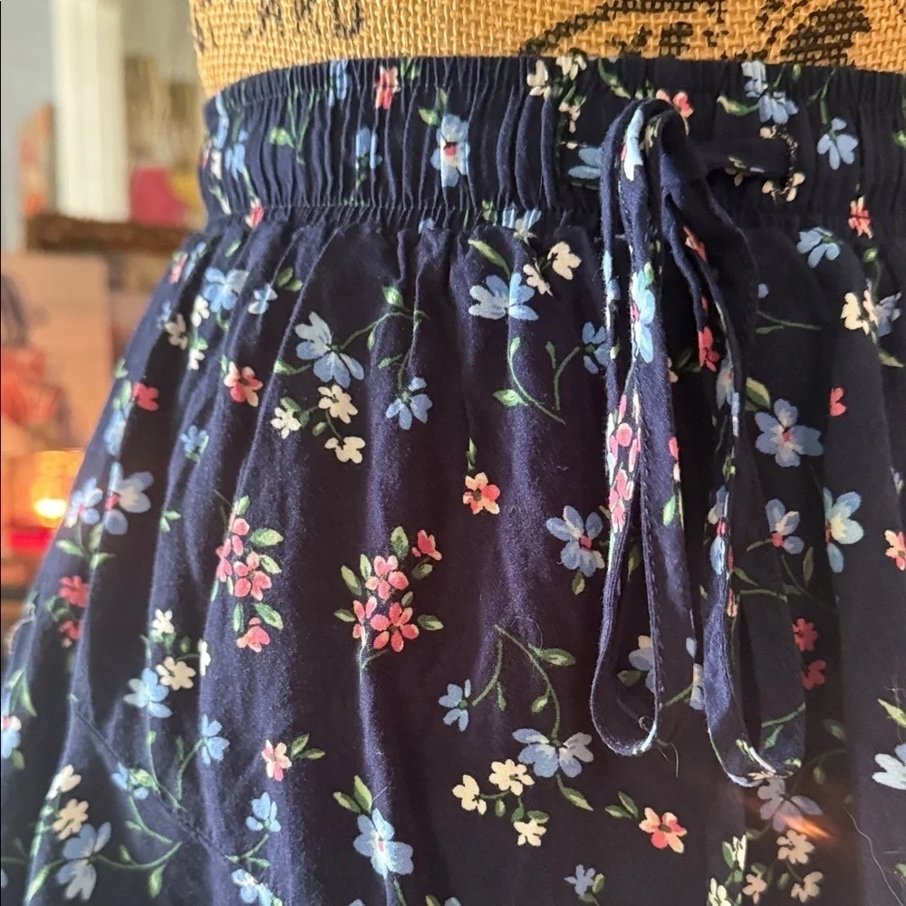 Francesca’s Collection Mi.Ami Navy Multicolored Floral Print A-Line Skirt
